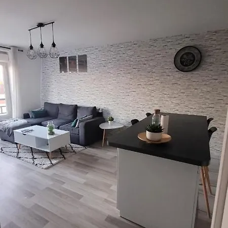 Cosy Paris Apartment Carrieres-sous-Poissy